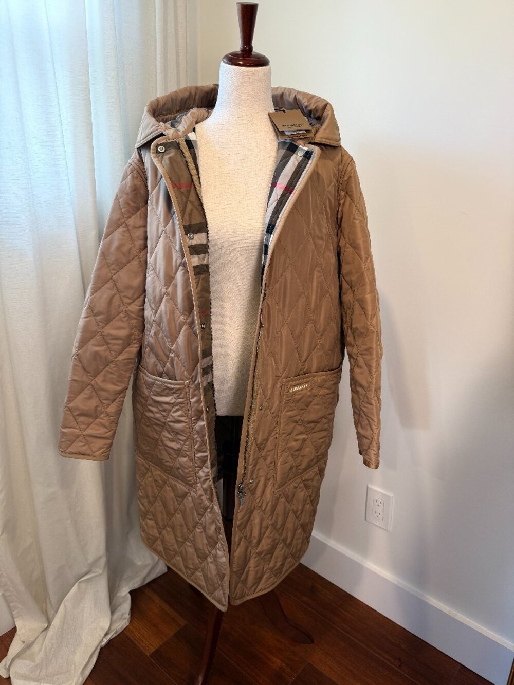 Burberry ReBurberry Parkgate Quilted Long Hooded Coat in Camel, size L — NEW - Picture 2 of 9